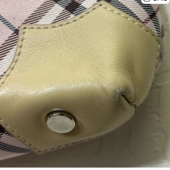Burberry authentic Checkered Beige and Pink Shoulder Bag with FREE COA ‘!
